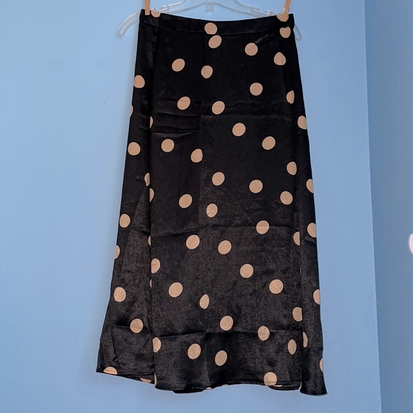 🆕 Mango Black Polka Dots Midi Skirt